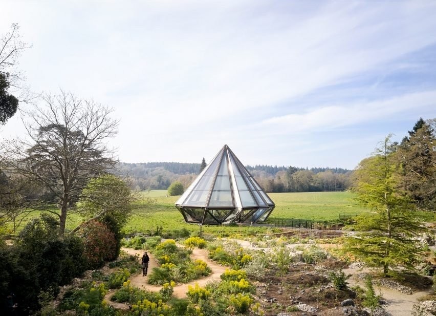 glasshouse-heatherwick-studio-hufton-crow-dezeen-2364-col-3-852x617-B7nBl.jpg