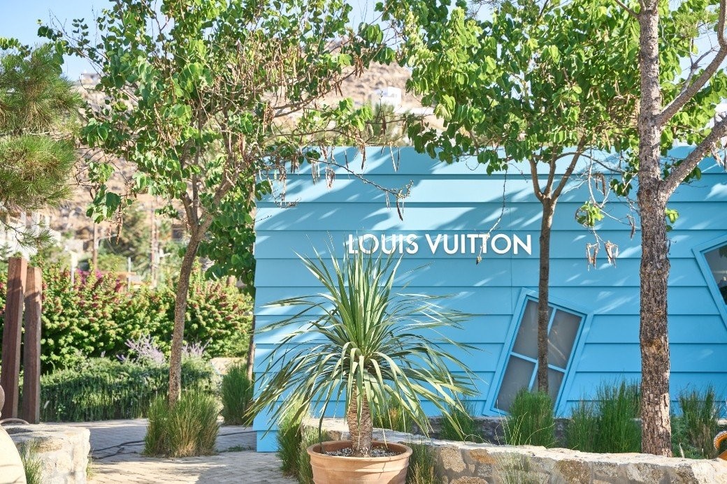 sb-lv-popup-nammos-village-full-size-22.jpg