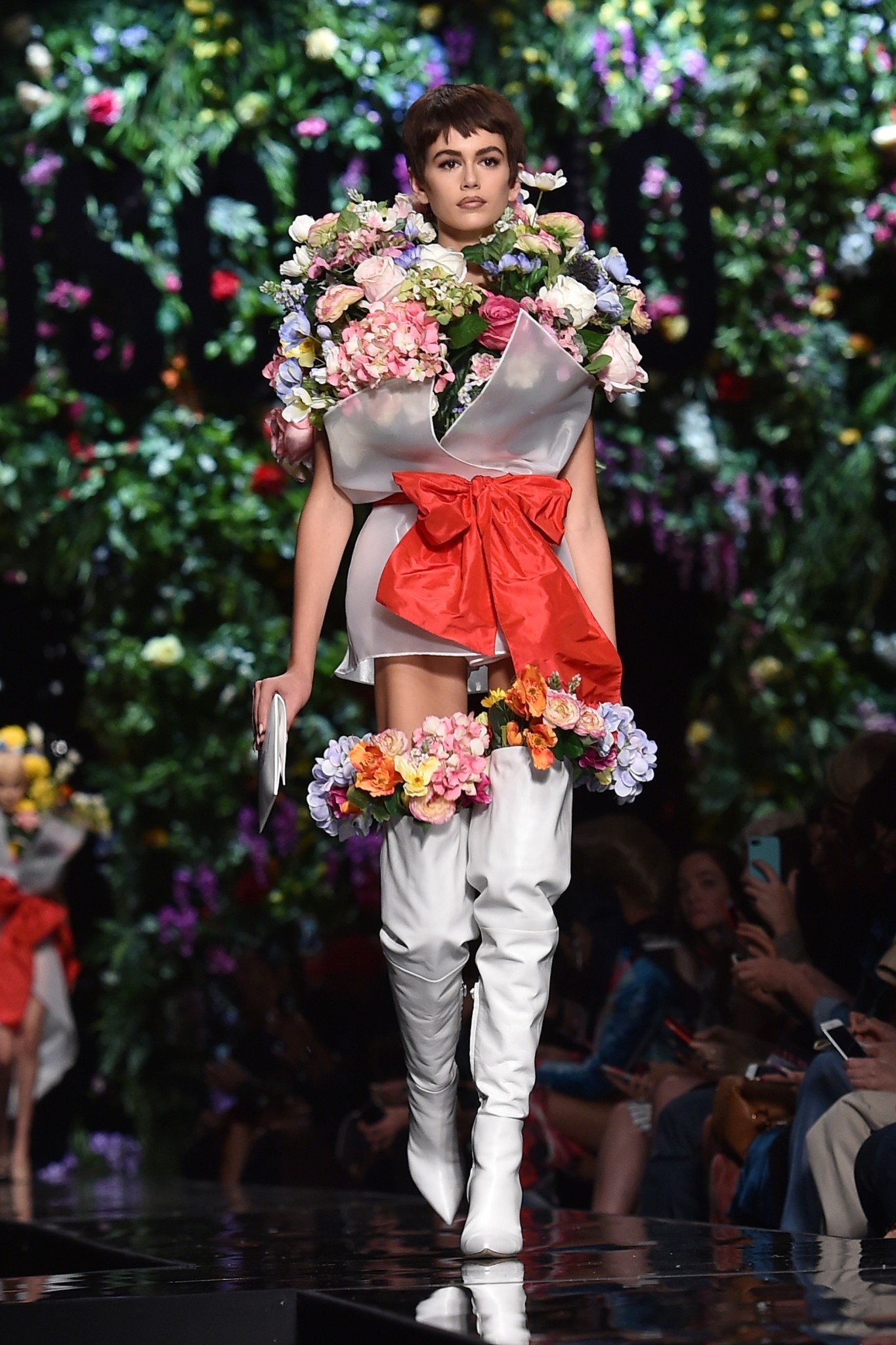 moschino.jpg moschino.jpg