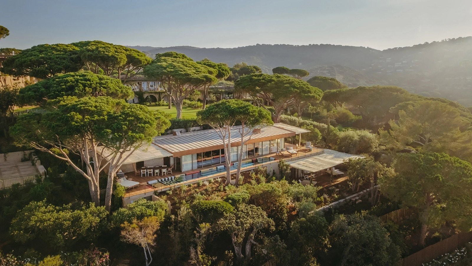 villa-w-philippe-starck-02-BbOKX.jpg