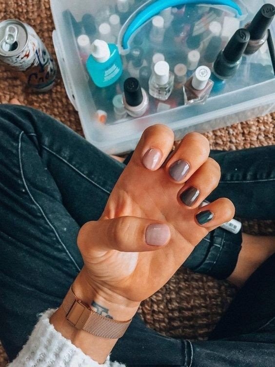 nails-0y3Lw.jpg