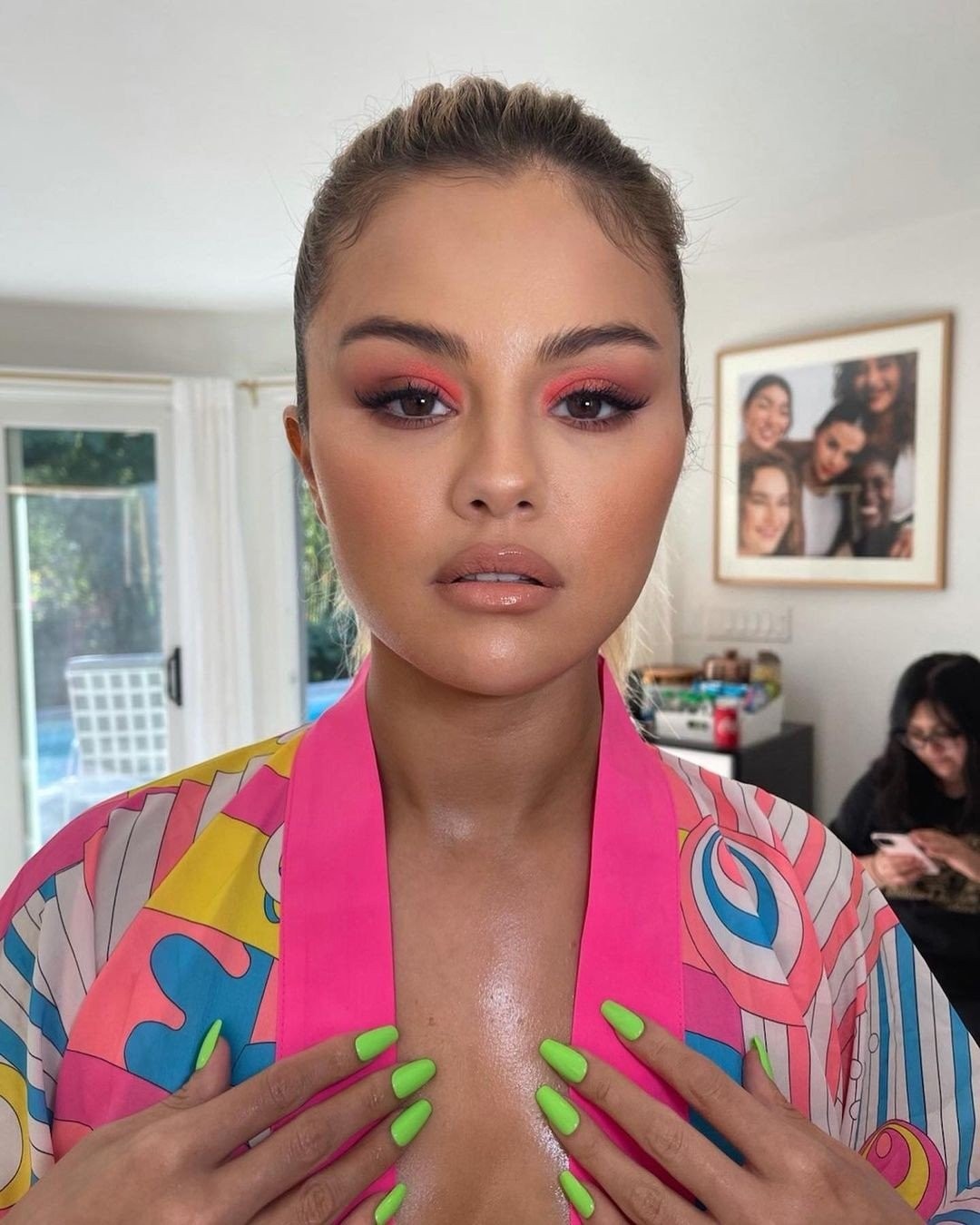 selena-gomez-JKaDy.jpg