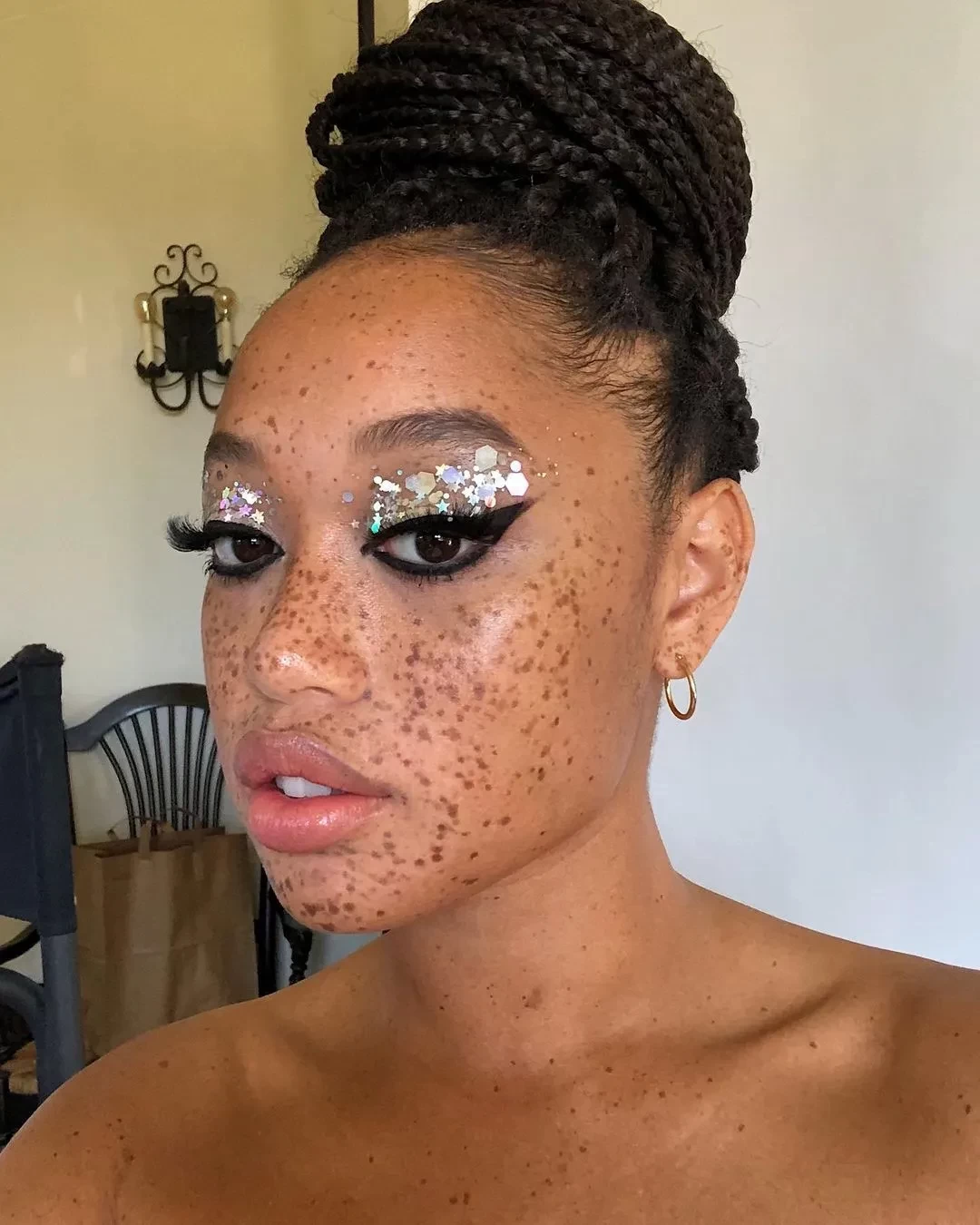 glitter-eyes.webp