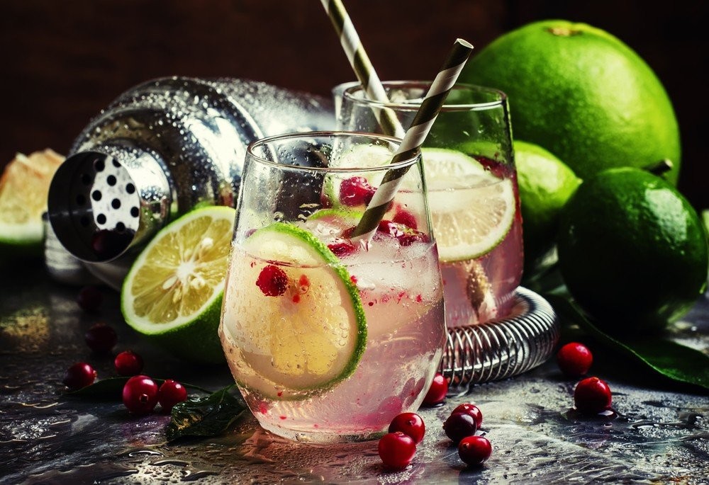 alcohol-shutterstock-512606908.jpg