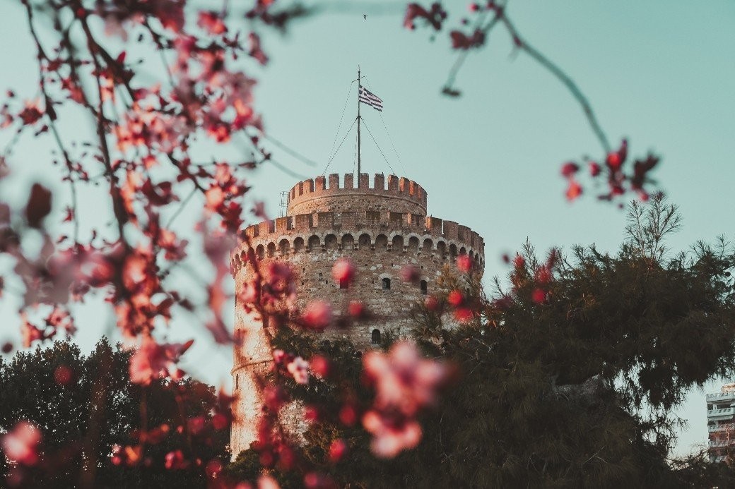 leandros-papakarmezis-xpf3ekyzmes-unsplash-1.jpg