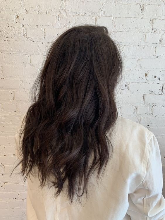 rich-brunette.jpg
