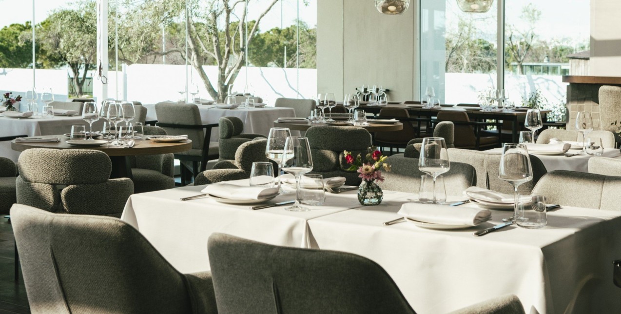 Μετράμε αντίστροφα: Το εμβληματικό restaurant & bar στο παραλιακό μέτωπο της Θεσσαλονίκης μας υποδέχεται ξανά