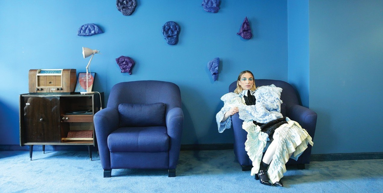 Γνωρίστε τη Sarah P. η οποία εξελίσσεται στην εκφραστικότερη καλλιτέχνιδα της γενιάς μας