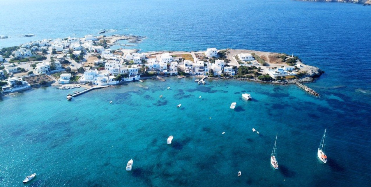 Travel & Leisure: Τα 4 νησιά που προτείνει για το ιδανικό ταξίδι του μέλιτος στην Ελλάδα
