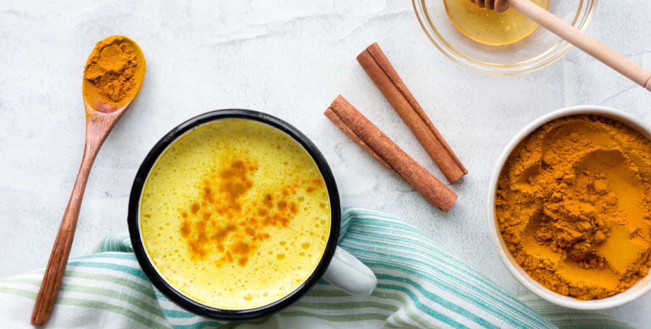 Golden Latte: Τι είναι αυτό το μαγικό ρόφημα και ποια είναι τα οφέλη του για την υγεία;