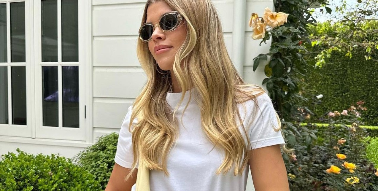 Το Bunny Blonde είναι η celeb-approved απόχρωση μαλλιών που θα δούμε παντού φέτος την άνοιξη