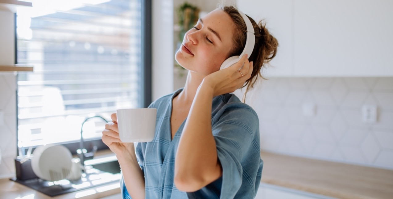 Slow morning trend: Ποια είναι τα αληθινά ωφέλη της συγκεκριμένης wellness τάσης