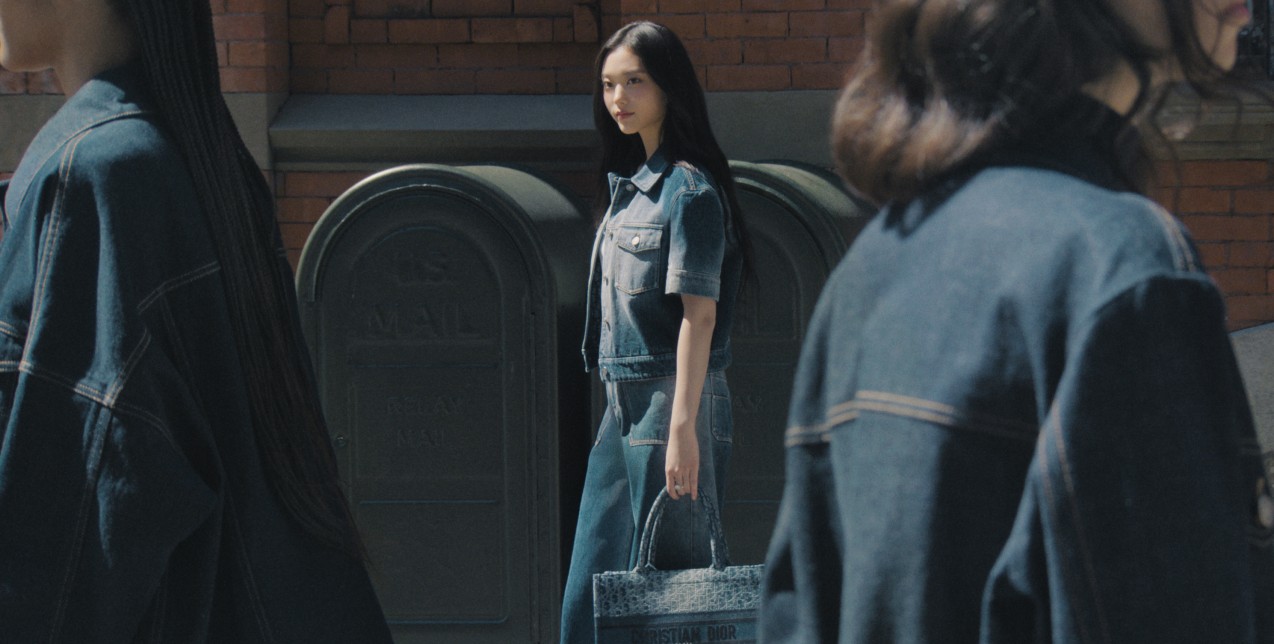 Ο Dior επανεξετάζει τα βασικά κομμάτια της γυναικείας γκαρνταρόμπας 