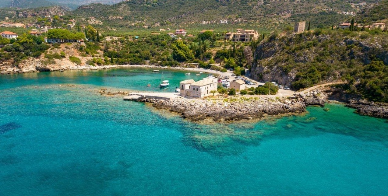 Απόδραση στην Πελοπόννησο: 7+1 περιοχές που πρέπει να επισκεφθείτε