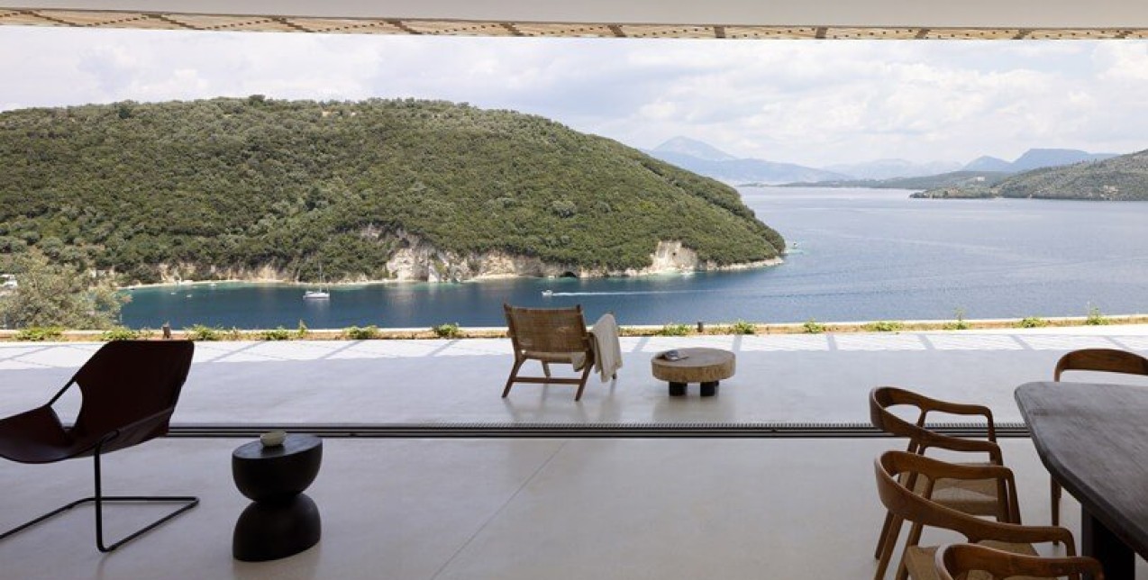 To ονειρεμένο Τhyta house στη Λευκάδα είναι ένα open air σύγχρονο καταφύγιο