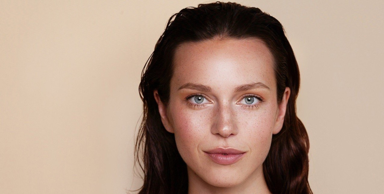 Hooded eyes: Τα makeup tricks που μπορούν να μεταμορφώσουν ακόμα και τον πιο «δύσκολο» τύπο ματιών