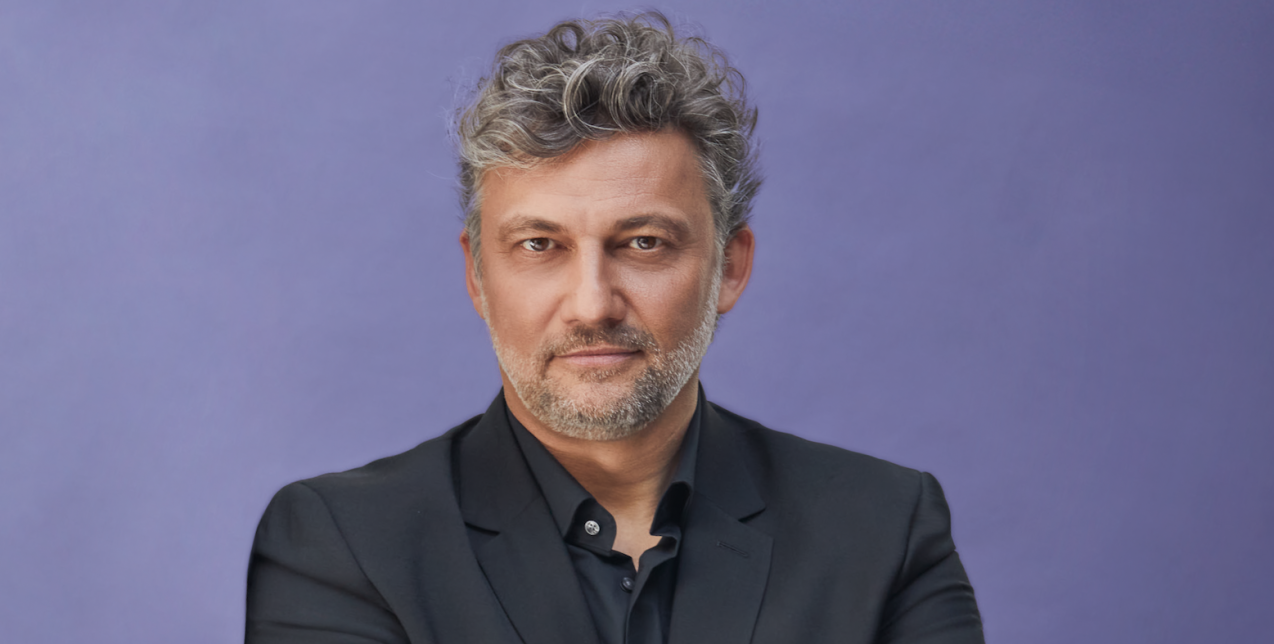 Ο Jonas Kaufmann συζητά αποκλειστικά μαζί μας για το μαγικό κόσμο της όπερας με αφορμή την πρώτη του εμφάνιση στη Θεσσαλονίκη