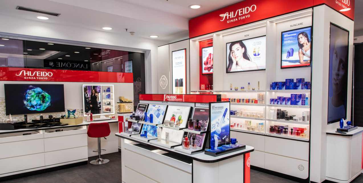 Η Shiseido παρουσίασε την πιο προηγμένη αντιγηραντική της θεραπεία, στο ανανεωμένο της corner στο Ηondos Center Apollonia Politia