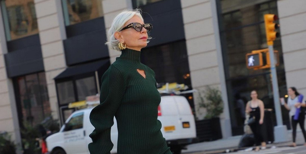 Οι updated & ultra stylish τρόποι για να φορέσετε με απόλυτη επιτυχία τα πλεκτά φορέματα