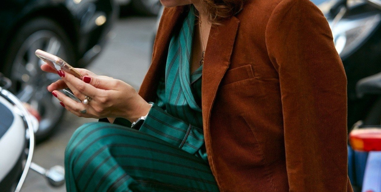 Oι Έλληνες θα πρέπει να δείχνουν ιστορικό πέντε ετών στα social media για να μπουν στις ΗΠΑ