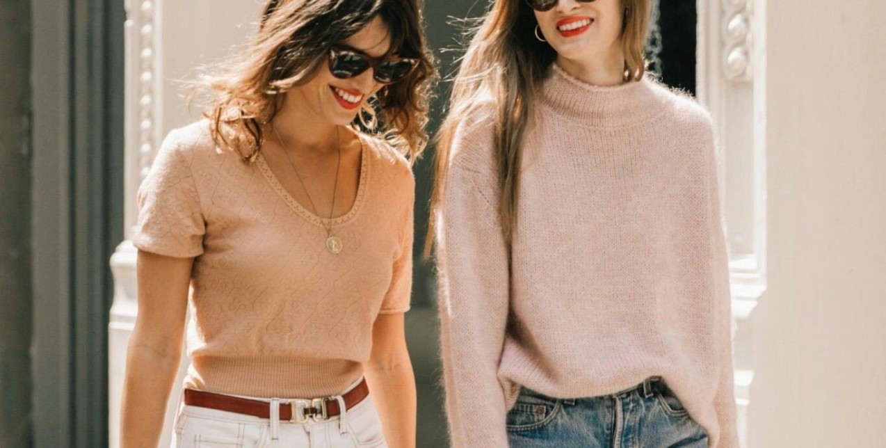 Ανακαλύψτε τα πιο fashionable tops που θα ταιριάξετε τέλεια με τα leggings σας 