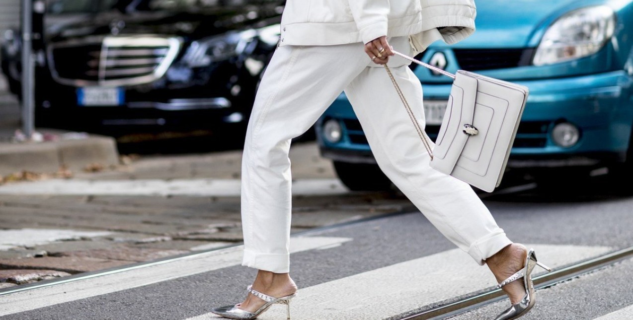 White denim: 5 τρόποι για να αναδείξετε την πιο chic εκδοχή του τζιν υφάσματος 