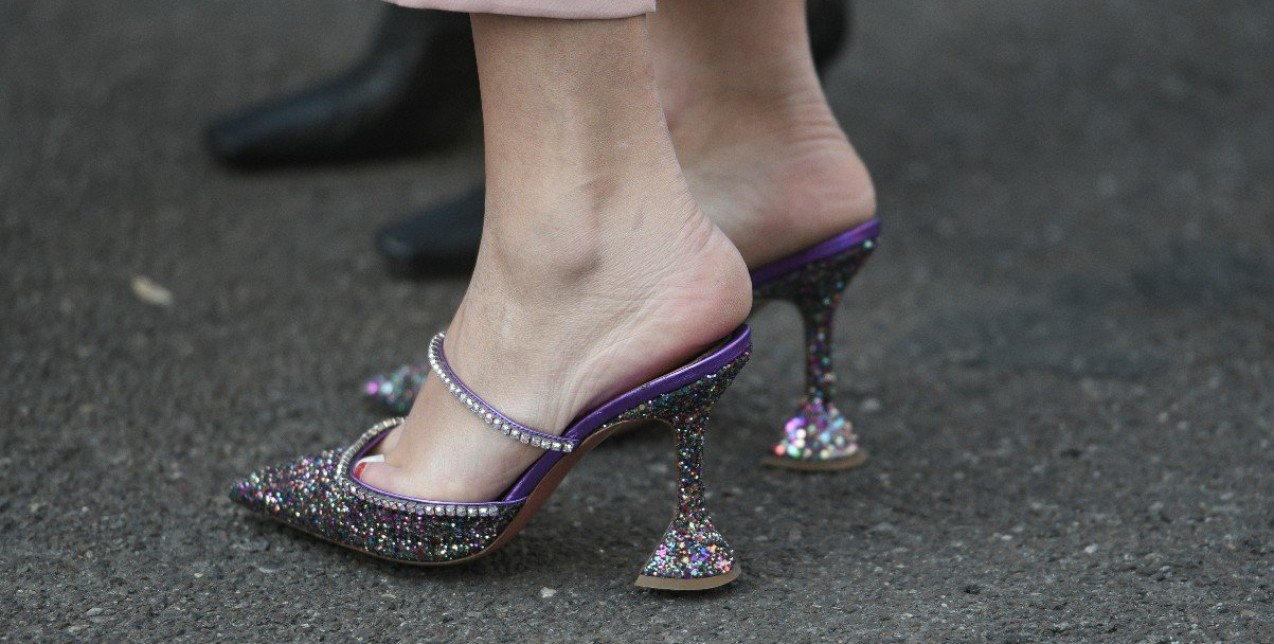 Τα πιο it high heels mules για να δημιουργήστε iconic εμφανίσεις αυτήν τη σεζόν
