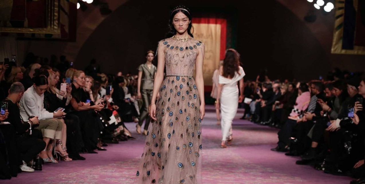 Fashion Updated: Όλα τα In & Out που θα δούμε στις εβδομάδες μόδας των επόμενων μηνών 