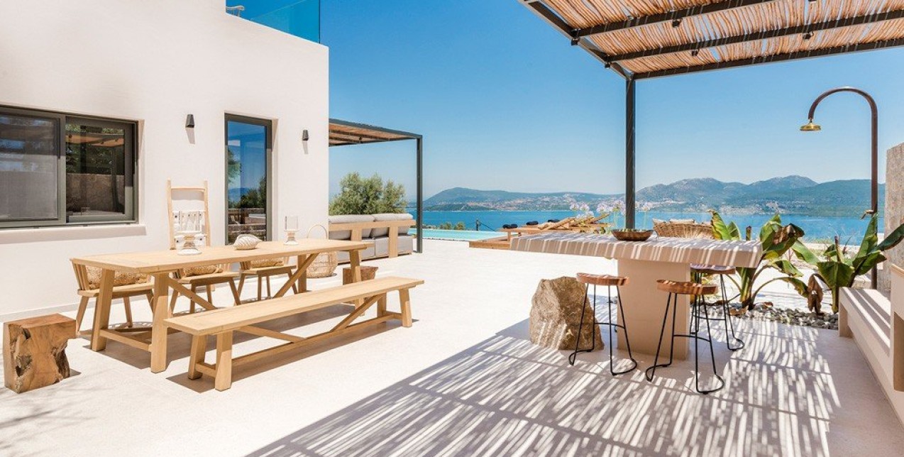 Η Villa Agapanthus στη Λευκάδα μας καλεί να ζήσουμε τo απόλυτο καλοκαιρινό όνειρο