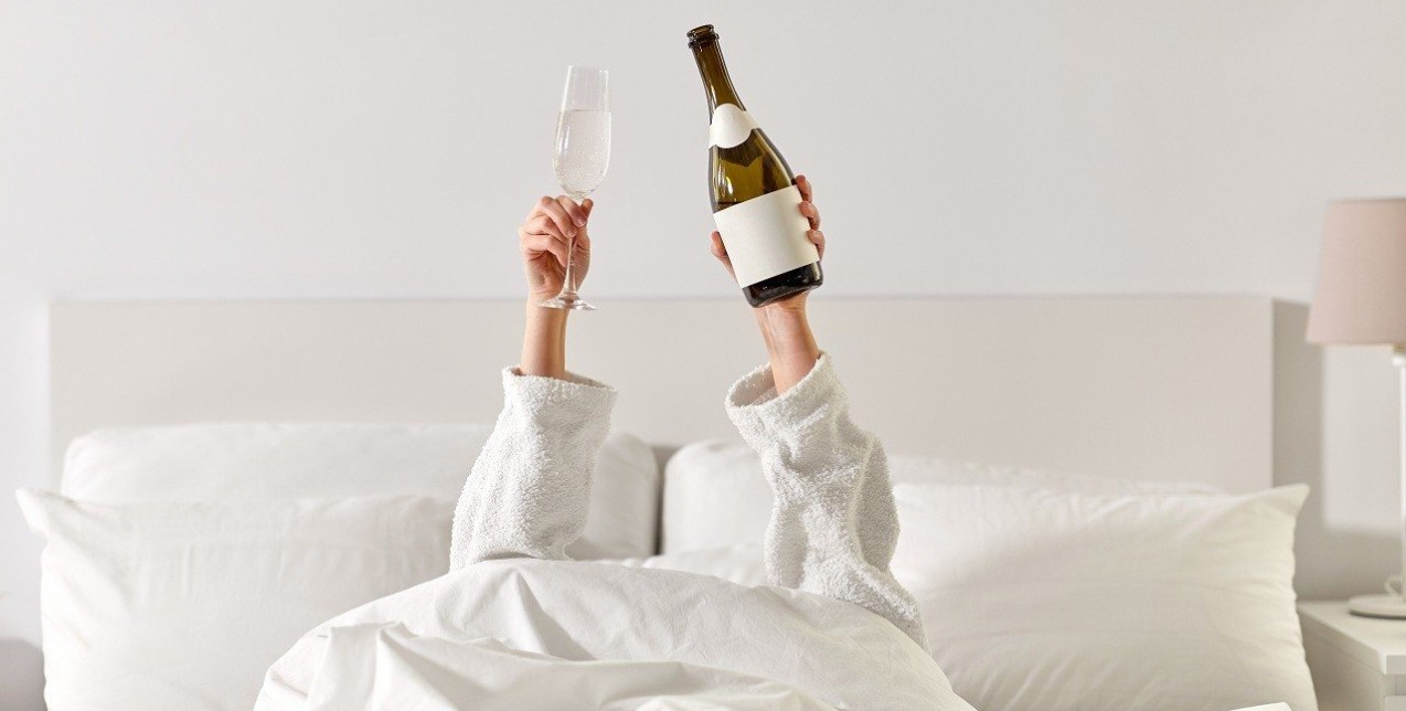 Dry January: 6 οφέλη εάν κόψετε το αλκοόλ αυτόν τον μήνα 