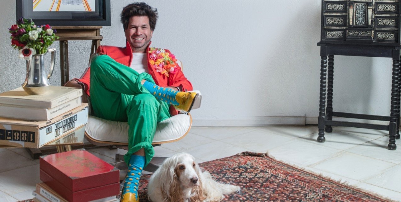 Γεώργιος Καράμπελλας: Ένας "rennaissance man" που δίνει μαθήματα εκλεκτικού lifestyle