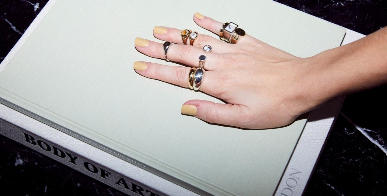 Αυτά θα είναι τα 7 πιο δημοφιλή nail trends για το υπόλοιπο 2022 