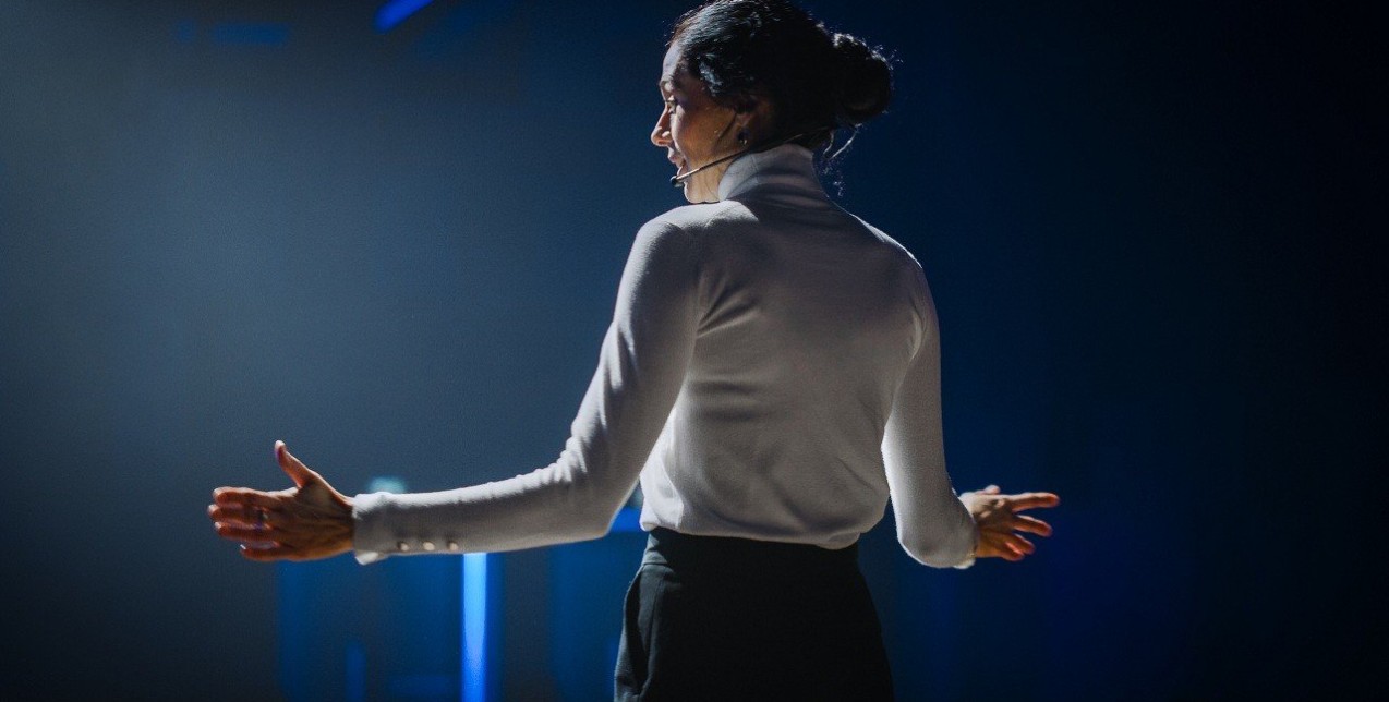 Φοβάστε να μιλήσετε μπροστά σε κόσμο; 6 tips για να το ξεπεράσετε 