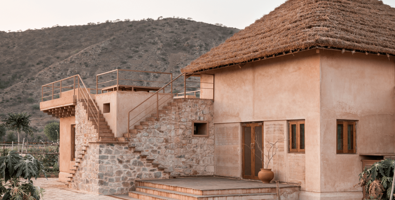 Το Mud House στην Ινδία είναι ένα πρότυπο παραδοσιακής κατοικίας που βασίζεται στον sustainable σχεδιασμό 