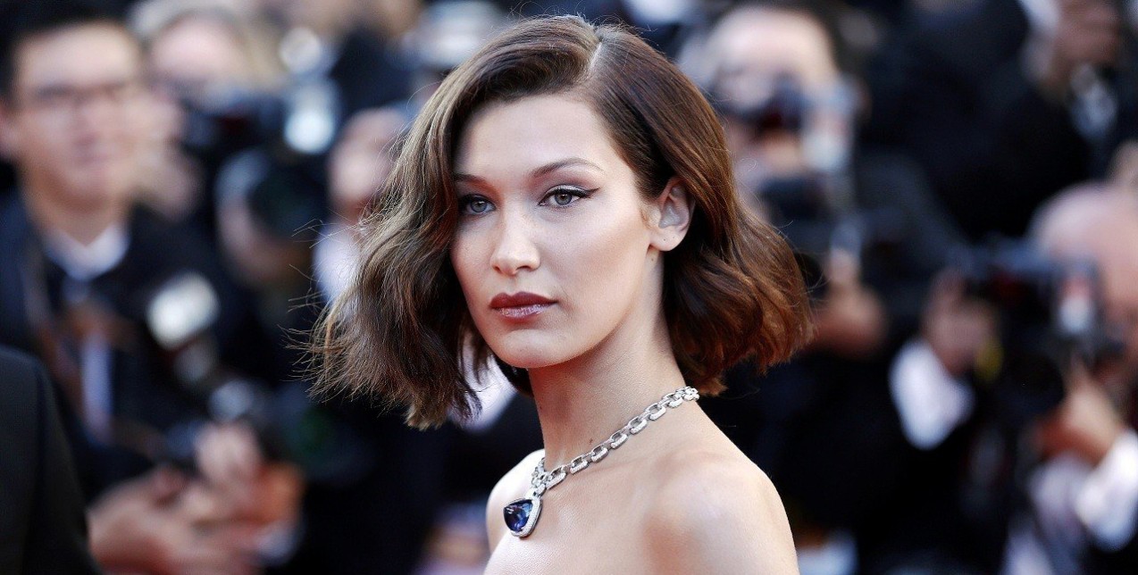 Έχετε καστανά μαλλιά μεσαίου μήκους; 5 ιδανικά hairstyles για εσάς 