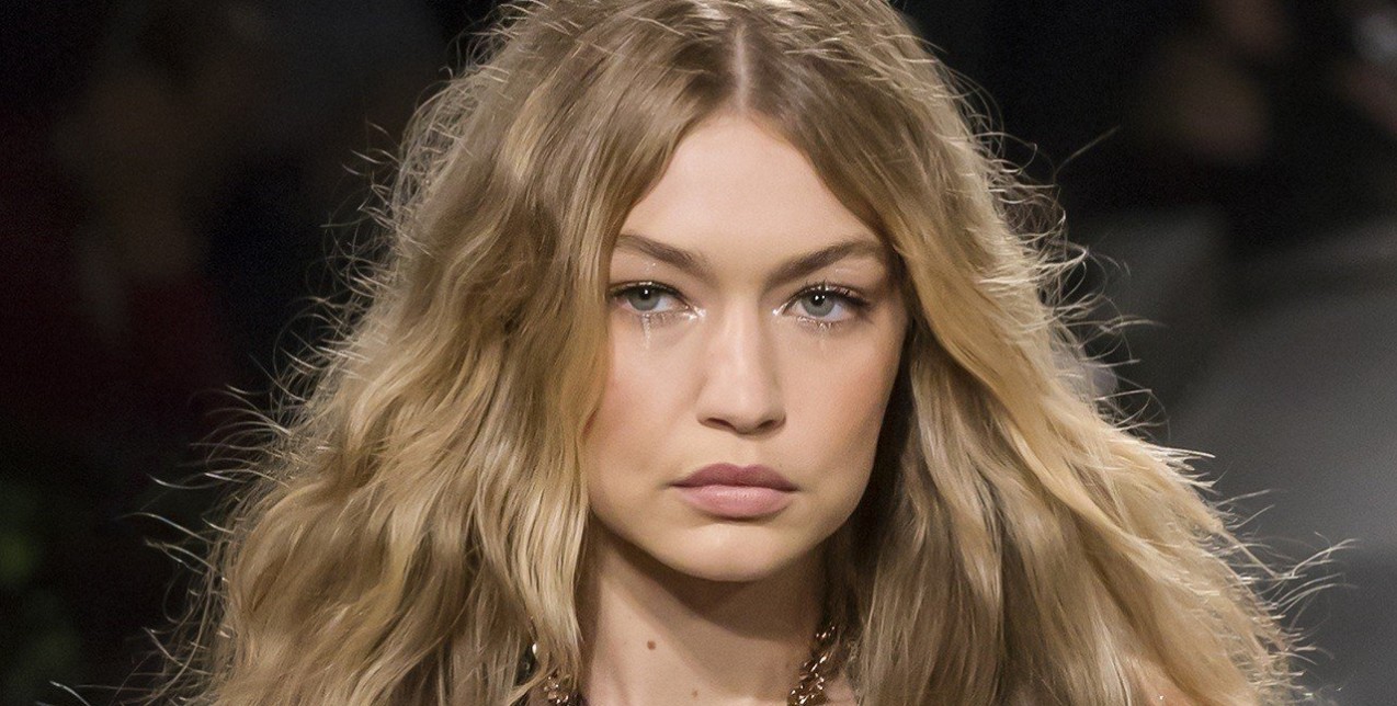 Γιατί λούζοντας διπλά τα μαλλιά σας, θα τα μεταμορφώσετε;