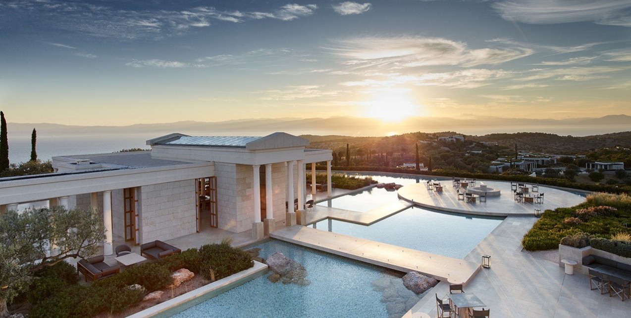 Το Amanzoe στο Πόρτο Χέλι γιορτάζει την πρώτη του δεκαετία στην κορυφή των luxury προορισμών στην Ελλάδα