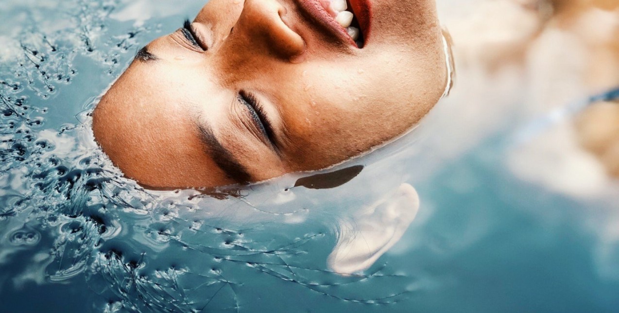 7 τρόποι για να αποφύγετε την κατακράτηση νερού 