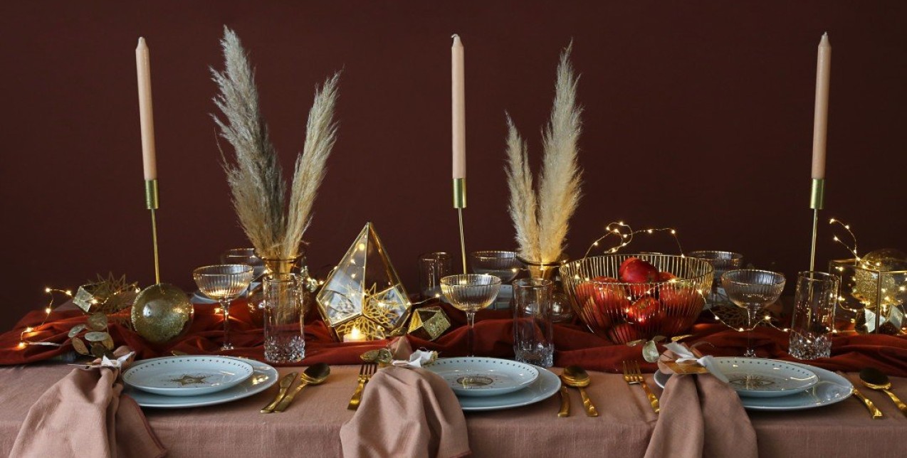 Ετοιμάζετε τραπέζι για την Ημέρα των Ευχαριστιών; Σας προτείνουμε το πιο elegant setting 