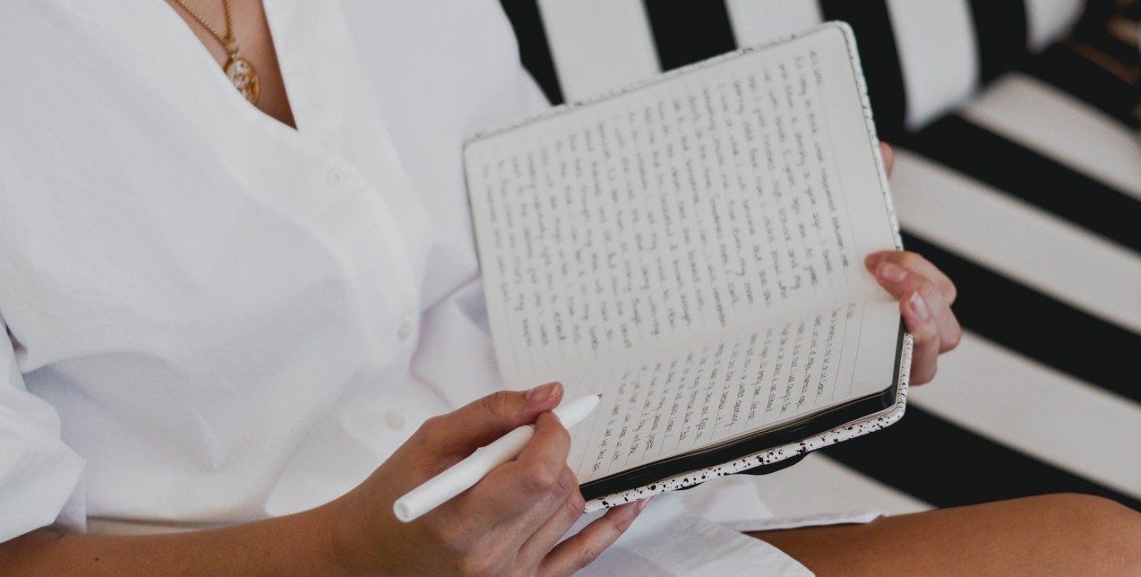 Writing Therapy: Γιατί είναι η θεραπεία-«κλειδί» για την ψυχική υγεία του 2023; 