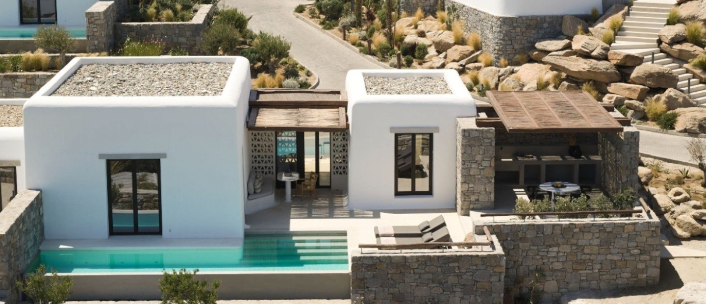 Mykonos lovers: Ό,τι πιο hot κεντρίζει το ενδιαφέρον στο κοσμοπολίτικο νησί των Κυκλάδων