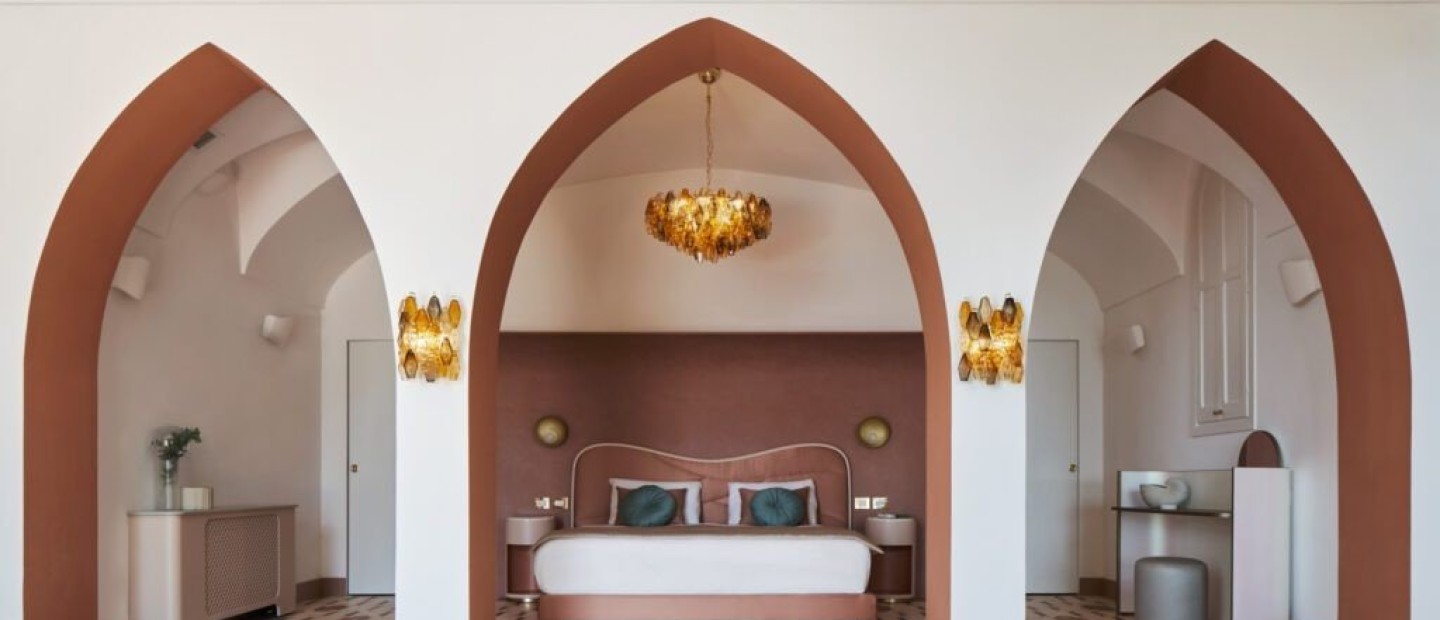 Terracotta Trend: 5 τρόποι για να διακοσμήσετε τους χώρους σας στη δημοφιλή απόχρωση 