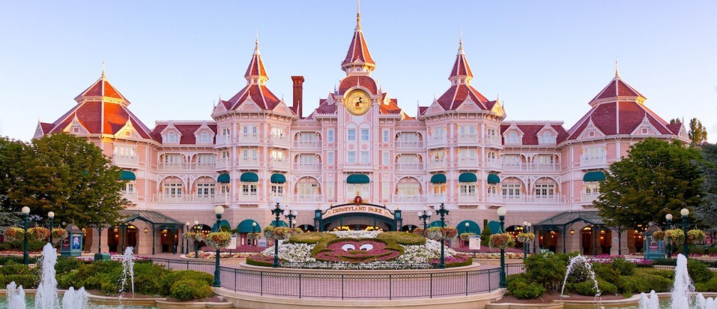 Το ανακαινισμένο Disneyland Hôtel έχει σουίτες εμπνευσμένες από τους αγαπημένους σας χαρακτήρες και ένα ολοκαίνουριο family spa 