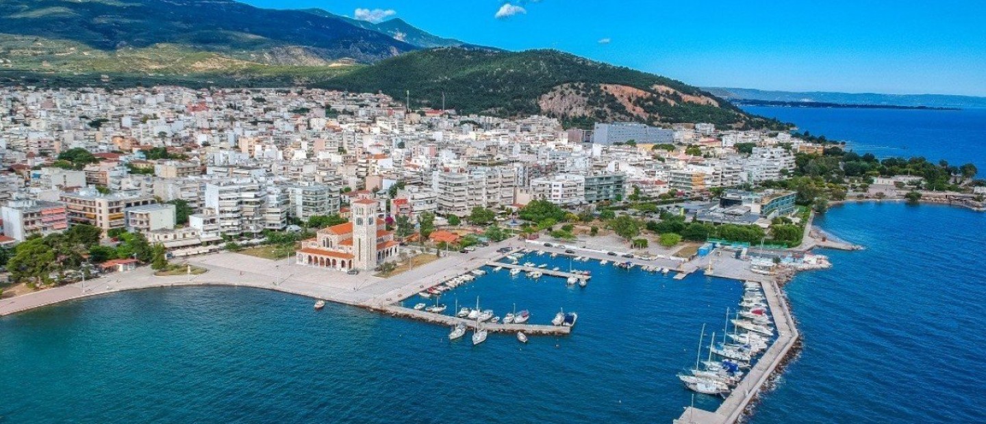 Γιατί το απόκοσμο σκηνικό με τα νεκρά ψάρια στον Βόλο προκαλεί παγκόσμια ανησυχία;