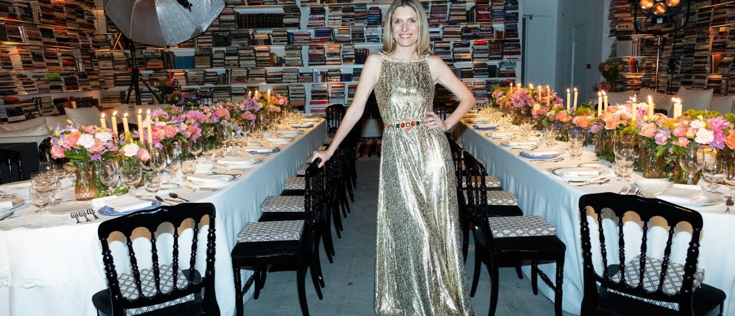 Το λαμπερό δείπνο του Cabana magazine πραγματοποιήθηκε στην ιδιωτική βιβλιοθήκη του Karl Lagerfeld, 7L στο Παρίσι