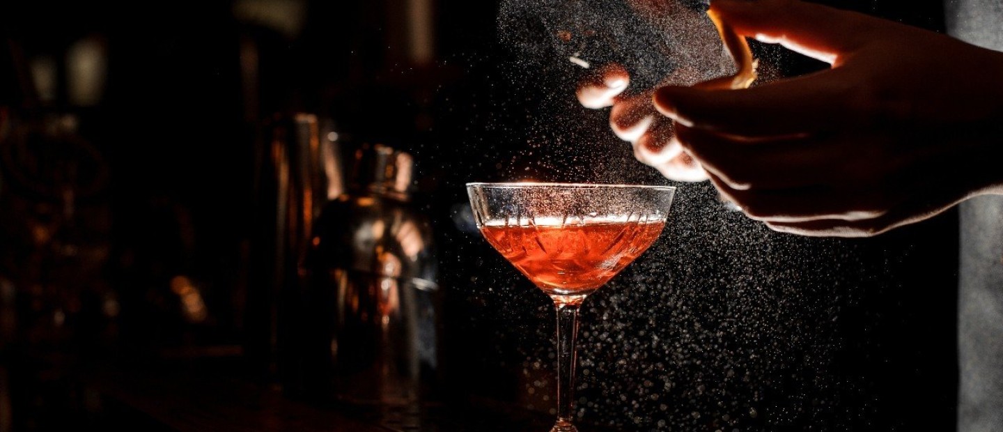 Festive Cocktail Time: Οι πιο light αλλά απολαυστικές επιλογές που μπορείτε να γευτείτε στο κέντρο της Θεσσαλονίκης
