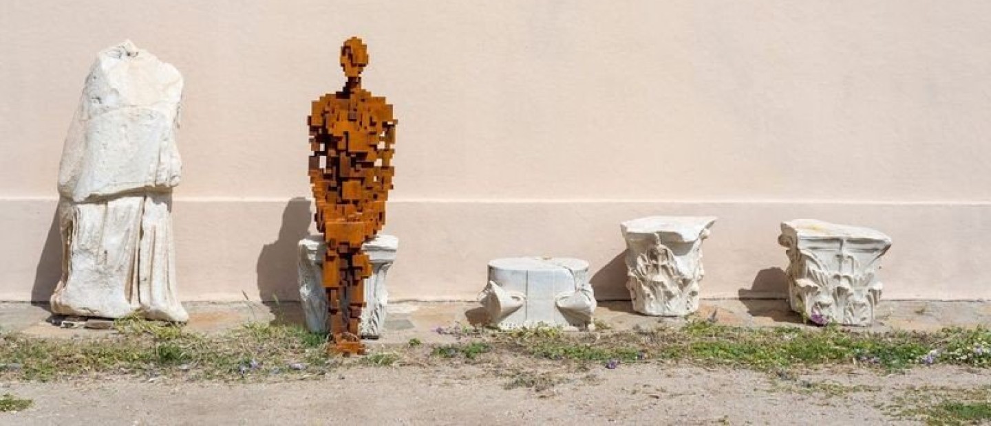 Το RULE II είναι το πρώτο έργο σύγχρονης τέχνης που θα εκτίθεται μόνιμα στη Δήλο