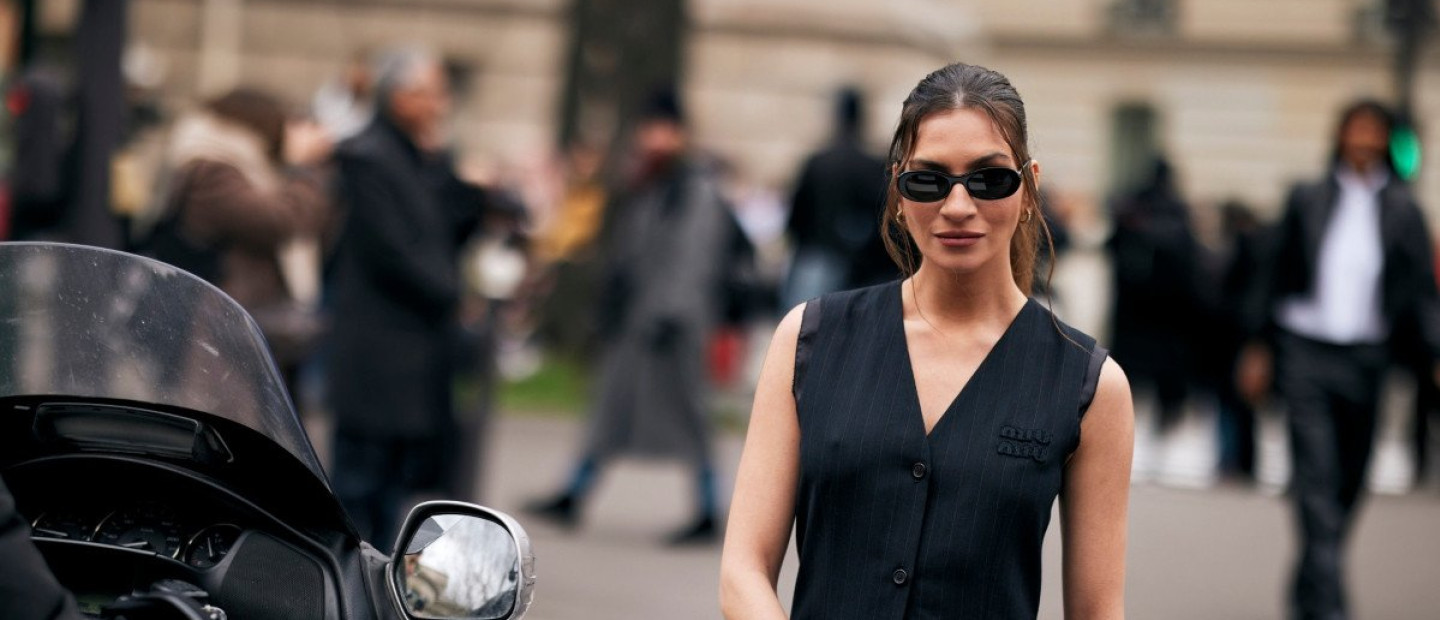 Πώς να παραμείνετε stylish στο γραφείο τις ημέρες με υψηλή θερμοκρασία