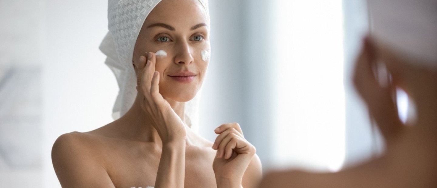 Έχετε ευαίσθητη επιδερμίδα που δεν υποστηρίζει τη ρετινόλη; Η top-rated εναλλακτική για κάθε τύπο δέρματος