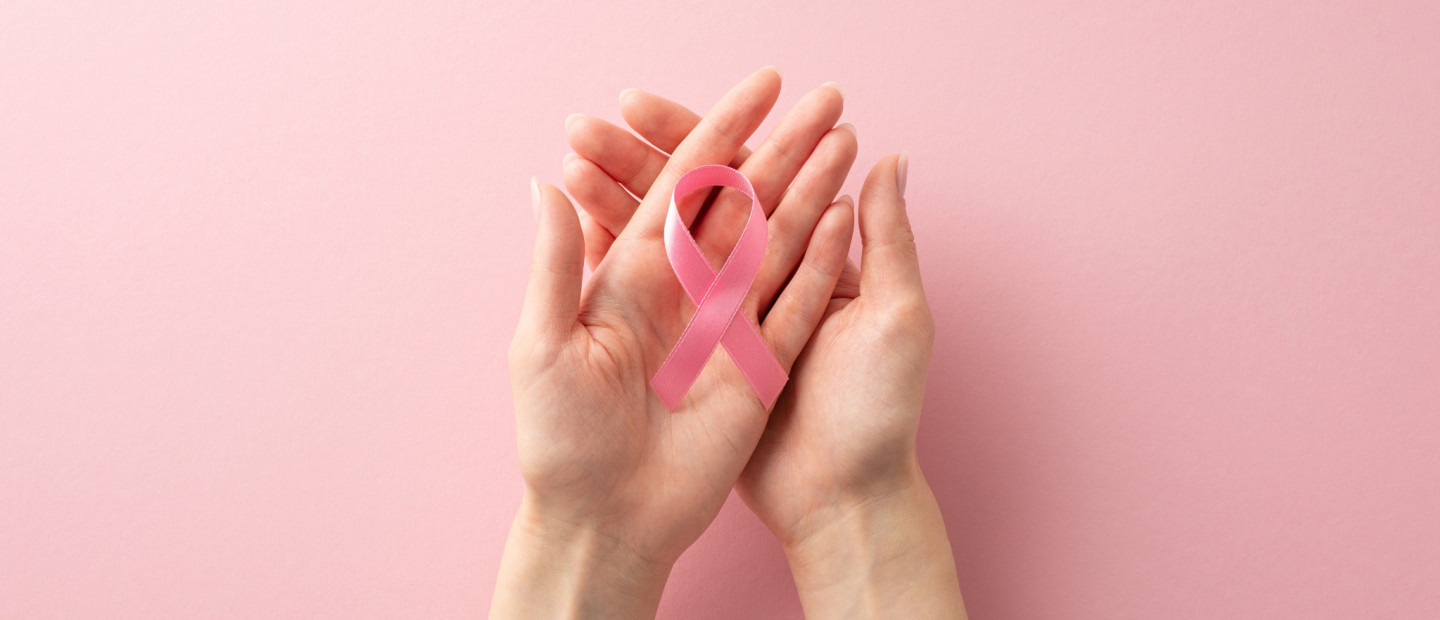 «Για σένα. Για όσους αγαπάς»: Η νέα καμπάνια του ομίλου Euromedica για τον καρκίνο του μαστού μάς υπενθυμίζει το αυτονόητο